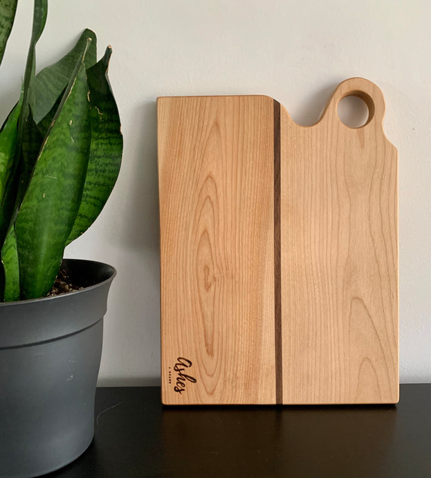 Cutting Board with Handle